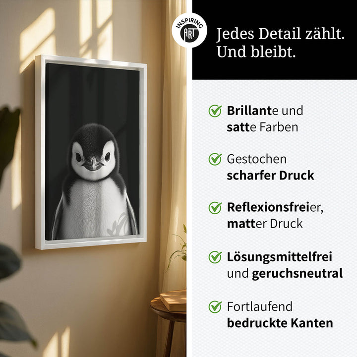 Leinwandbild: Tierporträt Pinguin "Icy" in Schwarz-Weiß