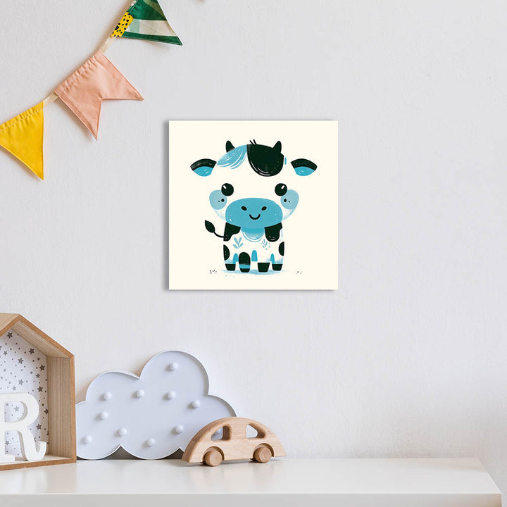 Karla, die kolorierte Kuh – Baby-Kinder-Wandbild MIXPIX – Tiermotiv Kuh als Illustration